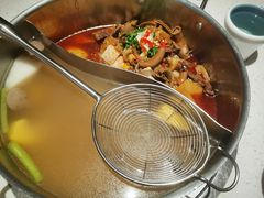 牛杂鸳鸯锅-左庭右院鲜牛肉火锅(环球港店)