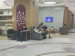 -雅悦齿科(顾村公园店)
