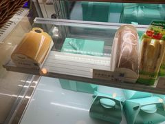 -顶东面包花园·生日蛋糕(世博店)