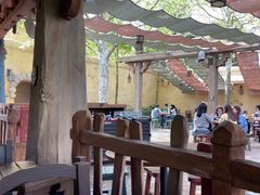 -Tangled Tree Tavern 老藤树食栈