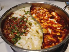 -德林酸菜鱼火锅(南丹店)