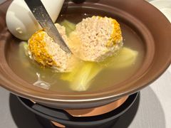清汤蟹粉狮子头-屋里厢上海菜馆