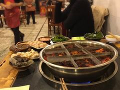 -邓莽子老火锅(中兴路总店)