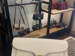 -COACH蔻驰(银泰店)