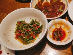 -爱碗亭·鲜炒湖南菜(壹城中心店)