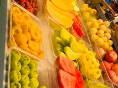 -八一路好吃街(雨田商务大厦店)