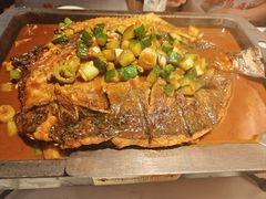 -江边城外烤全鱼(世茂广场店)