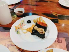 -四海一家自助餐(益田假日广场店)