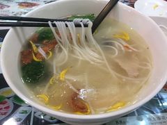 -桥香园正宗过桥米线(机场五店)