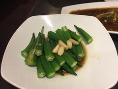 清炒秋葵-老牌坊•鲁菜名店•地道济南菜(大观园商埠店)