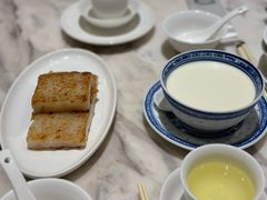 -香港百合居(LCM置汇旭辉广场店)