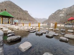 -大平台龙居瀑布旅游区