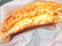 冰火菠萝包-好好味港式菠萝包(師大夜市 港式甜品 手工麵包 港式下午茶 專業烘焙 港式茶飲 菠蘿專賣 特調飲品 外送 精緻下午茶)