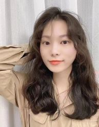 -BTR发型定制潮沙龙店