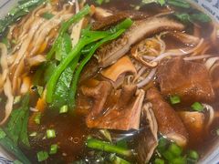 -镇南锅盖面馆(解放路店)