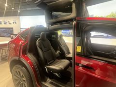 -TESLA 特斯拉(上海太古汇体验店)