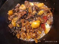 -山里屯铁锅炖·东北菜(康桥店)