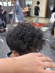 -藤野造型烫染·漂发