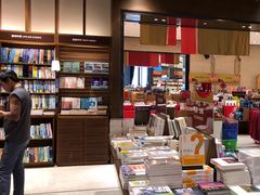 -诚品(信义店)