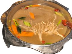 -牛串门串串香(东直门簋街总店)