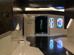 -英皇UA电影城(虹桥天地店)