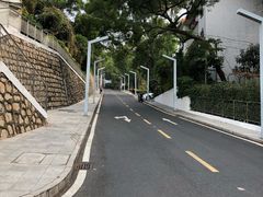 -彳亍咖啡·这里(水湾路店)