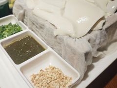 -95号酱骨·一块豆腐(展春园西路店)