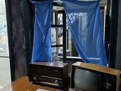 -荒岛实景沉浸密室(江汉路1店)