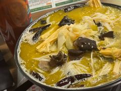 -肥汁米蘭香港米线(定西路店)