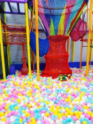 -蹦贝运动中心·蹦床·攀岩·闯关(龙岗店)