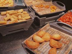 -钱小奴海鲜自助黑金店(杭州滨江龙湖店)
