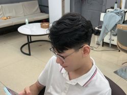 -藤野造型·烫发染发
