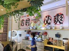 -必胜客(WOW昙华林店)