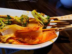 -张氏宽窄巷成都名小吃(华发新天地店)