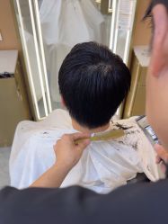 -一東造型烫发染发