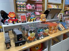 -KAKAO FRIENDS(弘大店)