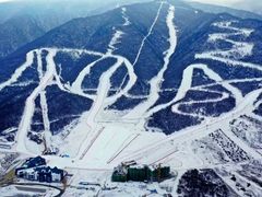 -鳌山滑雪度假区