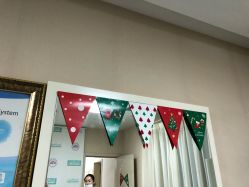 -YooMee优美智能科技美肤机构