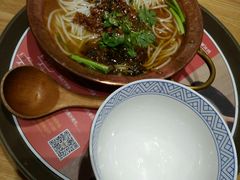 -妈妈故事米线(市府恒隆店)