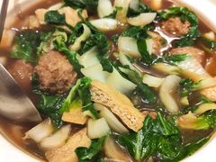 青菜烧肉圆-吉事利茶餐厅
