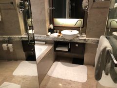 -上海龙之梦万丽酒店