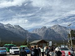 -玉龙雪山游客服务中心