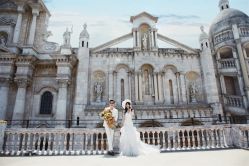 欧美时尚-巴黎婚纱摄影工作室