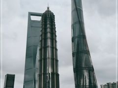 -陆家嘴空中步行连廊