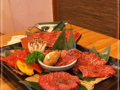 -炼火烤肉店