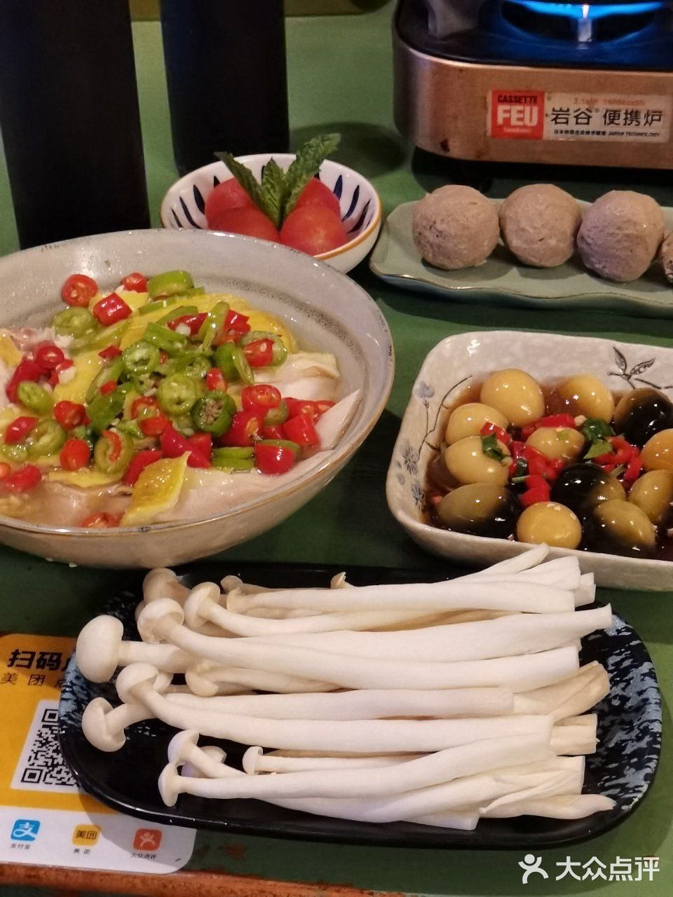 十秒吊龙：现点现切的牛肉，都市当天购买的 很新鲜