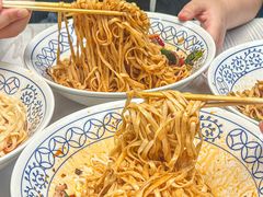 -李与白包子铺(桐梓林店)