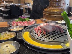 -GOGIYA·咕叽吖韩国传统烤肉店(东方新天地店)