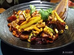 -辣尚瘾·烤鱼·新川菜(交大直营店)