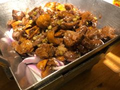 麦仁鲜蘑爆牛仔粒-弄堂里(雨花客厅店)